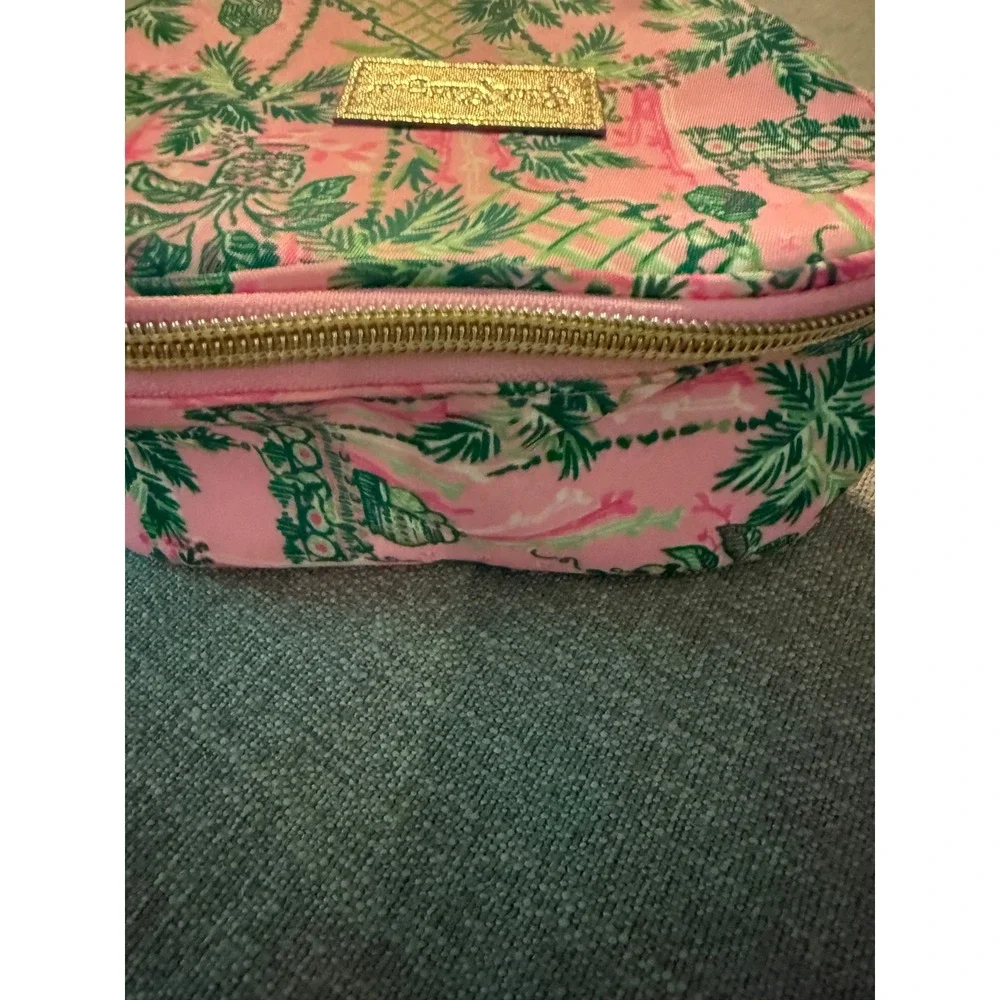 Lilly Pulitzer Heart Shaped Cosmetic Bag Pink Green Tropical Palm Tree Print‎